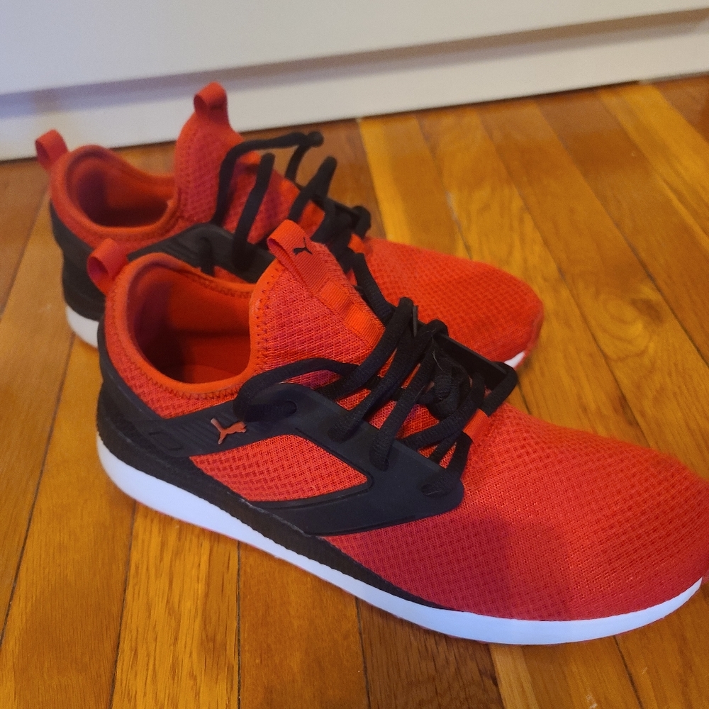 Puma Sneakers